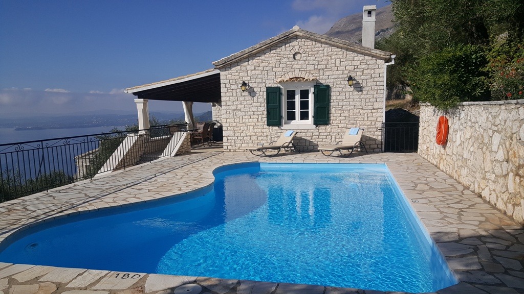 Villa Petrino | Nissaki Corfu | Villa with swimming pool ideal for